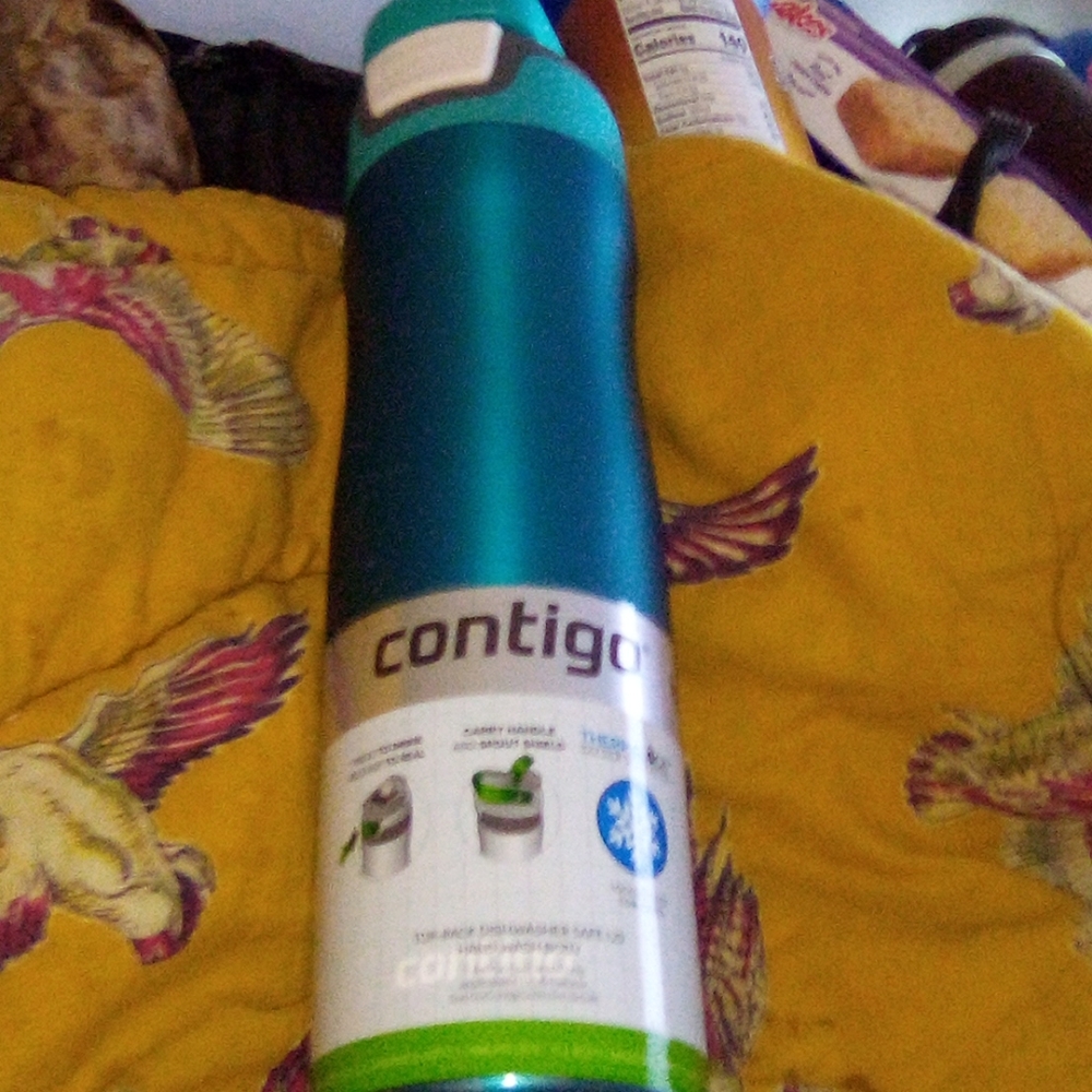 Contigo water bottle.